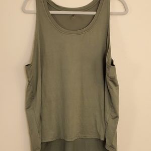 MTA Sport Sleeveless Top Size 1X